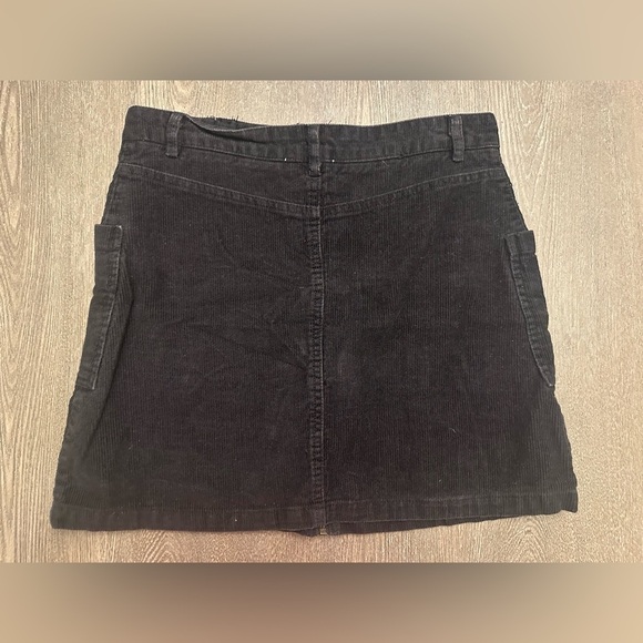 ATARD STATE CORDUROY BLACK ZIPPER FRONT MINI SKIRT - Size Medium SKU:305 - Picture 3 of 5